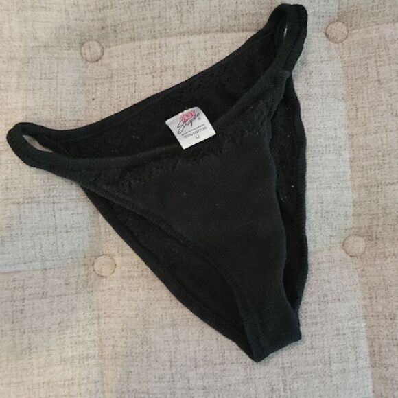 Black knit high rise bikini - Picture 9 of 10